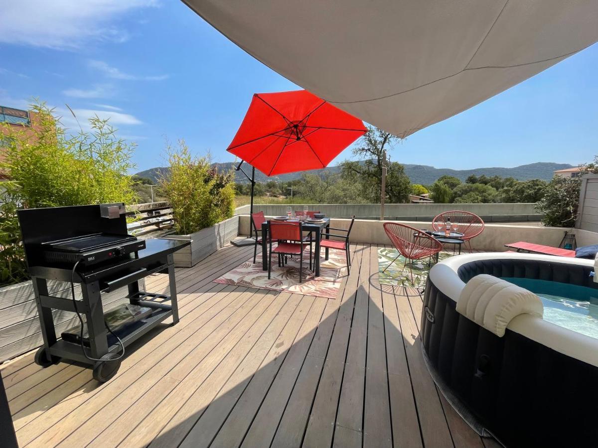פורטו-וישיו Superbe Appartement Sur Le Port, Jacuzzi, Piscine מראה חיצוני תמונה